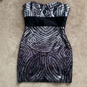 BCBG Sz 6 Silver Sequin Strapless Party Dress